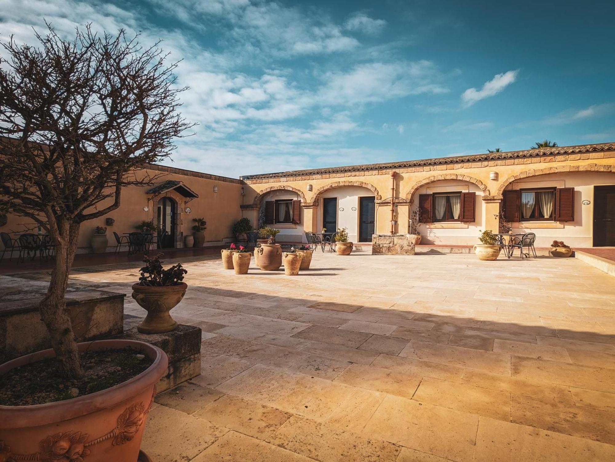 La Corte Del Sole Lido di Noto